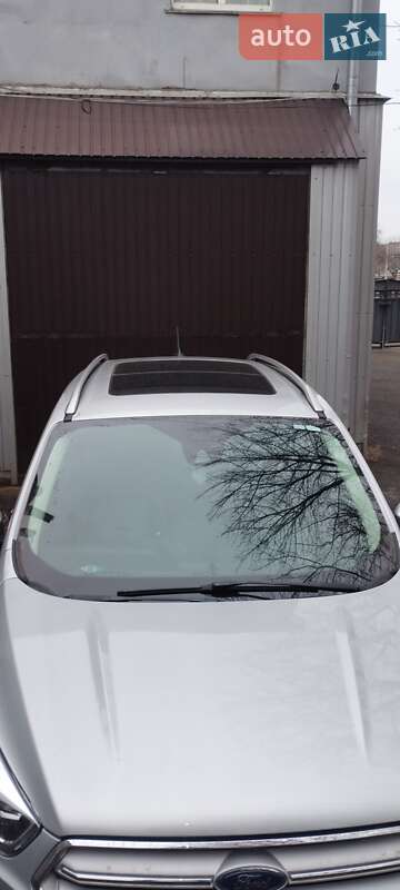 Внедорожник / Кроссовер Ford Escape 2018 в Лубнах