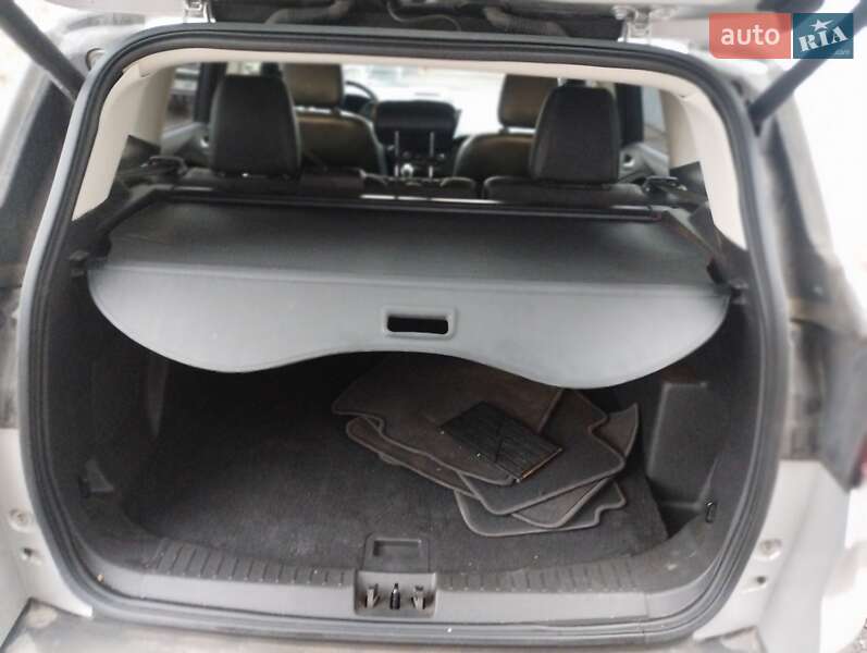 Внедорожник / Кроссовер Ford Escape 2018 в Лубнах