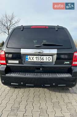 Внедорожник / Кроссовер Ford Escape 2011 в 