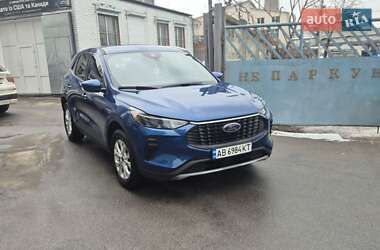 Внедорожник / Кроссовер Ford Escape 2023 в 