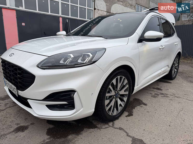 Внедорожник / Кроссовер Ford Escape 2020 в 