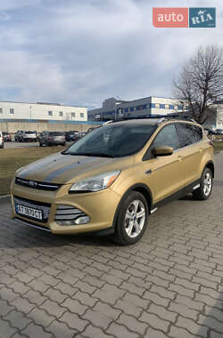 Позашляховик / Кросовер Ford Escape 2015 в Червонограді