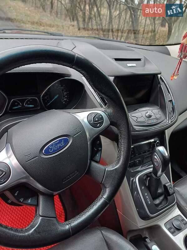 Позашляховик / Кросовер Ford Escape 2013 в Апостоловому