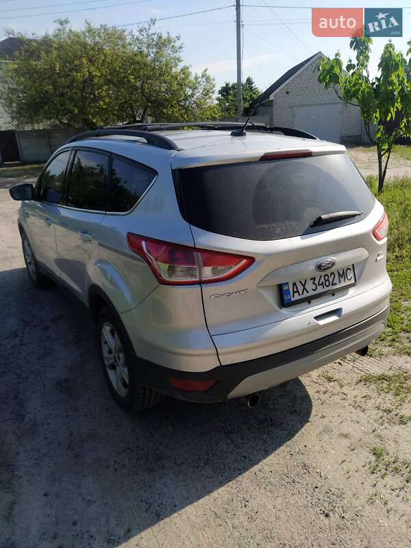 Внедорожник / Кроссовер Ford Escape 2012 в Харькове
