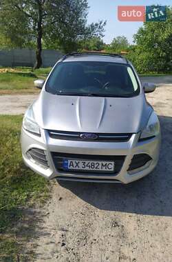 Внедорожник / Кроссовер Ford Escape 2012 в 