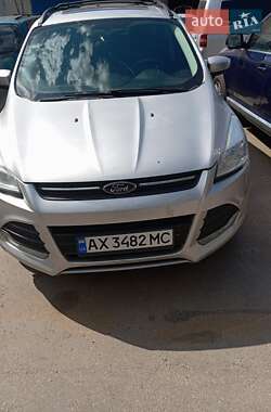 Внедорожник / Кроссовер Ford Escape 2012 в 