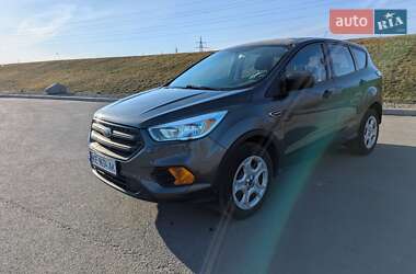Внедорожник / Кроссовер Ford Escape 2017 в 