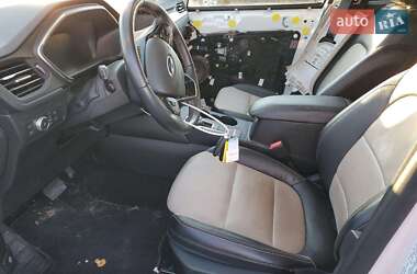 Внедорожник / Кроссовер Ford Escape 2022 в 