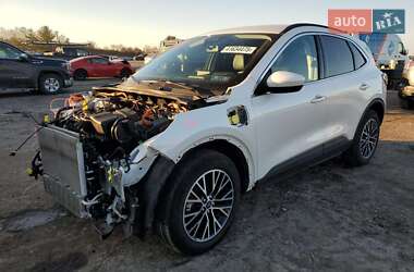 Внедорожник / Кроссовер Ford Escape 2022 в 