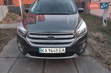 Позашляховик / Кросовер Ford Escape 2017 в Києві