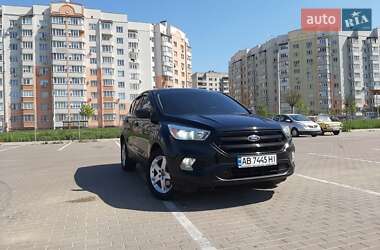 Внедорожник / Кроссовер Ford Escape 2016 в Виннице