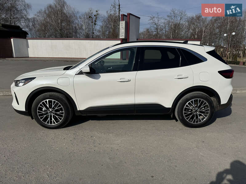 Внедорожник / Кроссовер Ford Escape 2023 в Полонном
