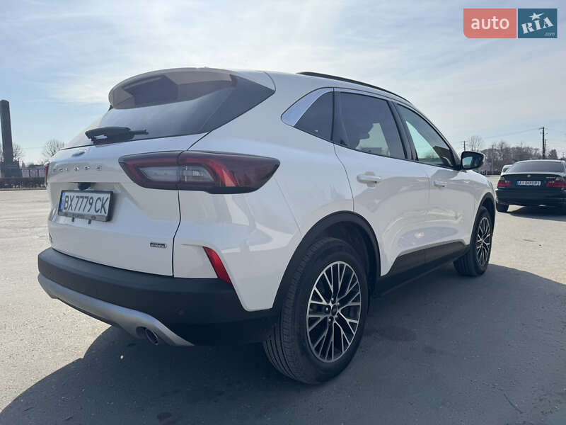 Внедорожник / Кроссовер Ford Escape 2023 в Полонном