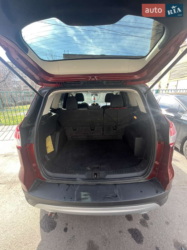 Внедорожник / Кроссовер Ford Escape 2016 в Виннице