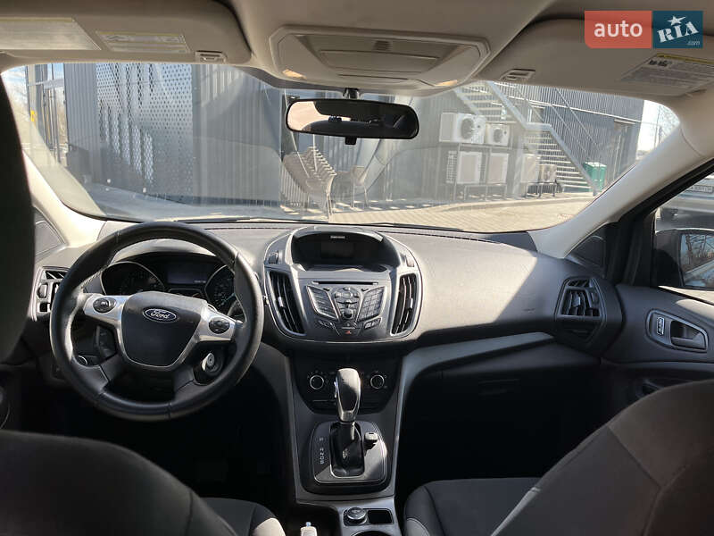 Внедорожник / Кроссовер Ford Escape 2015 в Киеве фото 5 Внедорожник / Кроссовер Ford Escape 2015 в Киеве