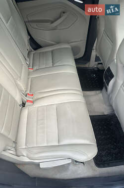 Позашляховик / Кросовер Ford Escape 2012 в 