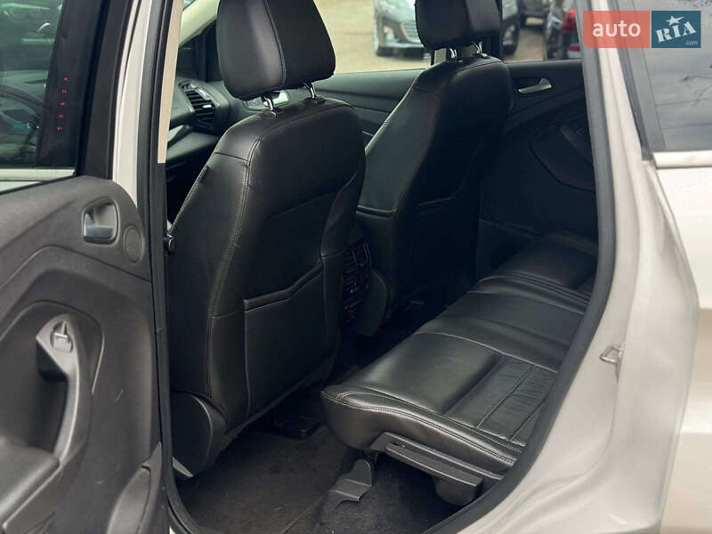 Внедорожник / Кроссовер Ford Escape 2015 в Виннице