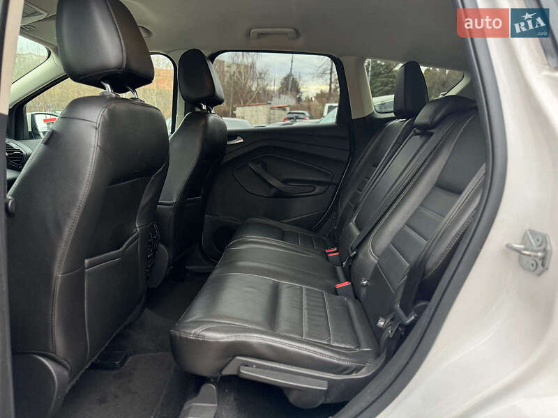 Внедорожник / Кроссовер Ford Escape 2015 в Виннице