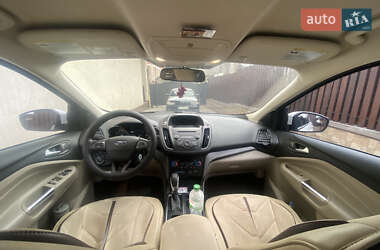 Внедорожник / Кроссовер Ford Escape 2018 в Черновцах