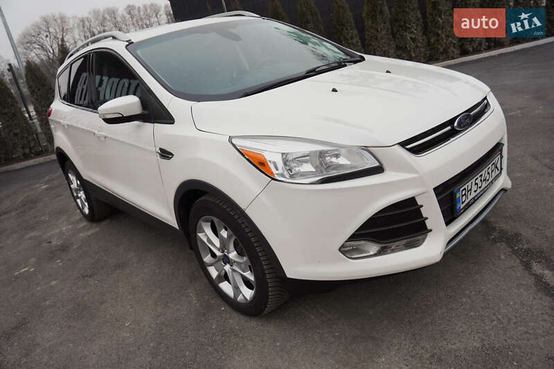 Внедорожник / Кроссовер Ford Escape 2015 в Каменец-Подольском