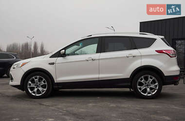 Внедорожник / Кроссовер Ford Escape 2015 в 