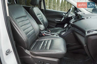 Внедорожник / Кроссовер Ford Escape 2015 в 