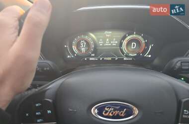 Внедорожник / Кроссовер Ford Escape 2020 в 