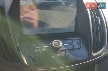 Внедорожник / Кроссовер Ford Escape 2016 в 