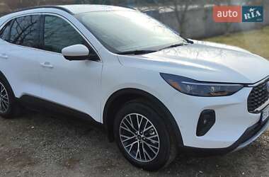 Внедорожник / Кроссовер Ford Escape 2023 в Изяславе