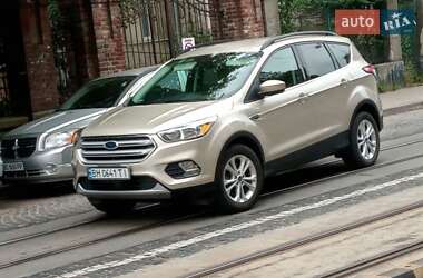 Позашляховик / Кросовер Ford Escape 2017 в 