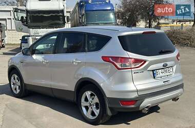 Внедорожник / Кроссовер Ford Escape 2014 в 