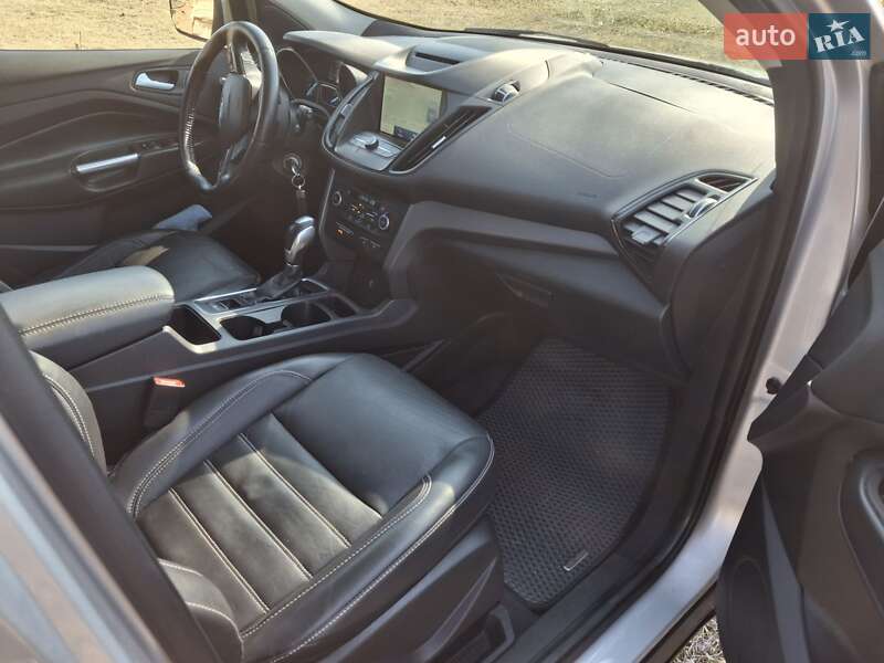 Внедорожник / Кроссовер Ford Escape 2018 в Изяславе