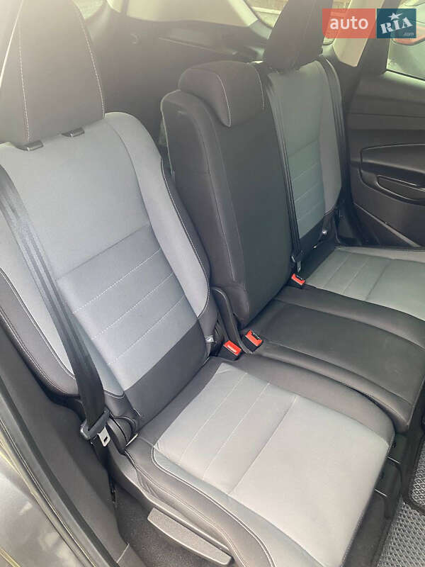 Внедорожник / Кроссовер Ford Escape 2018 в Ивано-Франковске