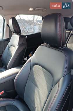 Внедорожник / Кроссовер Ford Escape 2021 в 
