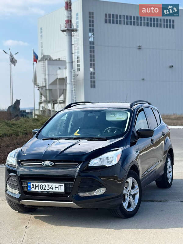 Внедорожник / Кроссовер Ford Escape 2015 в Коростене