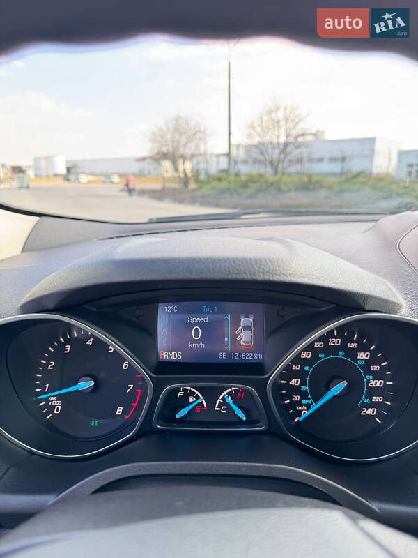 Внедорожник / Кроссовер Ford Escape 2015 в Коростене