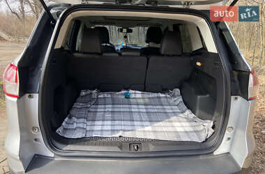 Внедорожник / Кроссовер Ford Escape 2012 в 