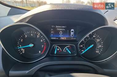 Внедорожник / Кроссовер Ford Escape 2017 в 