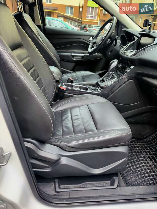 Внедорожник / Кроссовер Ford Escape 2013 в Софиевской Борщаговке