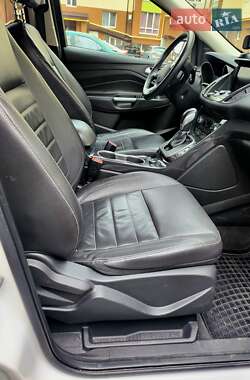 Внедорожник / Кроссовер Ford Escape 2013 в 