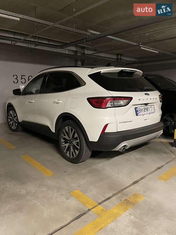Внедорожник / Кроссовер Ford Escape 2019 в Одессе