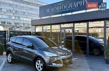 Внедорожник / Кроссовер Ford Escape 2015 в 