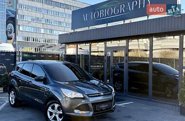 Внедорожник / Кроссовер Ford Escape 2015 в 