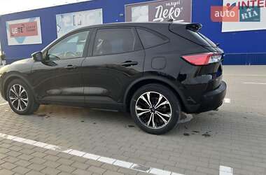 Внедорожник / Кроссовер Ford Escape 2021 в 