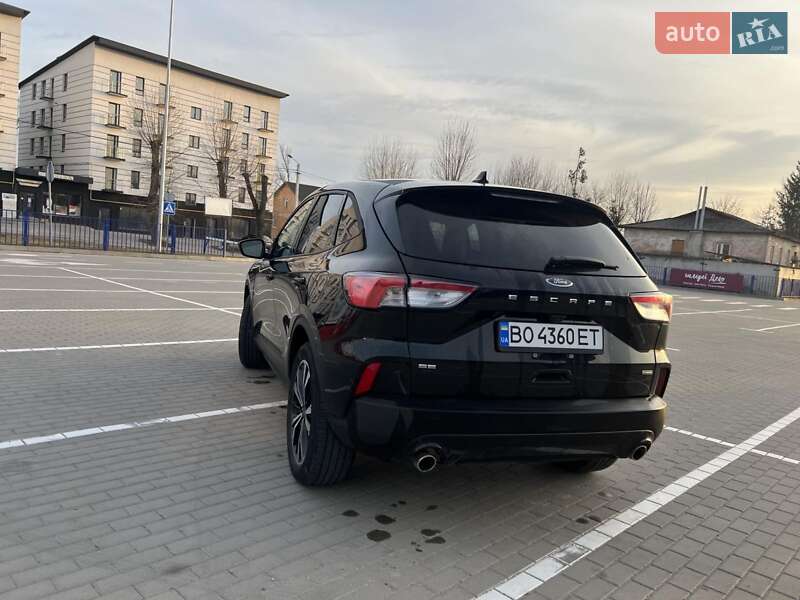 Внедорожник / Кроссовер Ford Escape 2021 в Тернополе