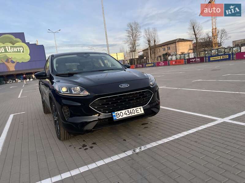 Внедорожник / Кроссовер Ford Escape 2021 в Тернополе