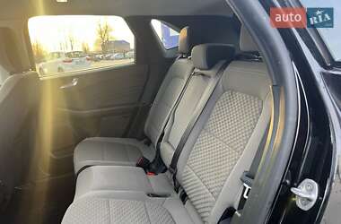 Внедорожник / Кроссовер Ford Escape 2021 в 