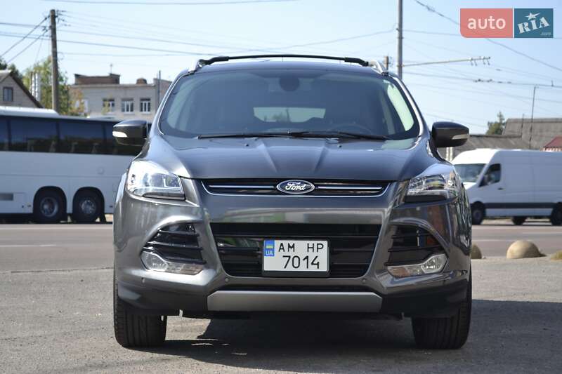Внедорожник / Кроссовер Ford Escape 2015 в 