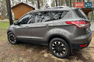 Внедорожник / Кроссовер Ford Escape 2013 в 