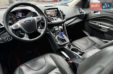 Внедорожник / Кроссовер Ford Escape 2013 в 